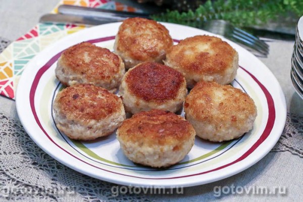 Котлеты из свинины и курицы