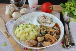 Курица с грибами в соусе терияки