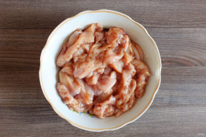 Куриные рулетики на мангале