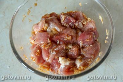 Мясо на шпажках в духовке, запеченное в рукаве Мясо на шпажках в духовке, запеченное в рукаве