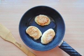 Оладьи с помидорами и сыром