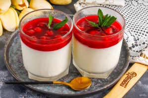 Панна-котта с вишней