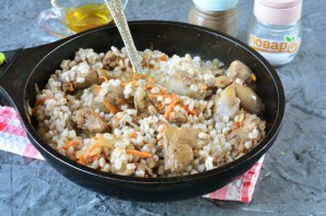 Перловка с куриной печенью