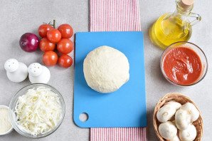 Пицца с шампиньонами