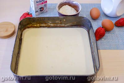 Пирог с клубникой, сливками и корочкой из взбитых белков Пирог с клубникой, сливками и корочкой из взбитых белков