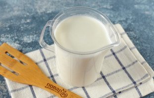 Пышные бездрожжевые оладьи на кефире