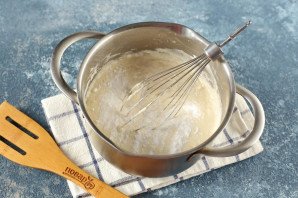 Пышные бездрожжевые оладьи на кефире