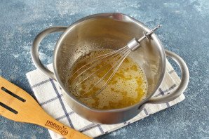 Пышные бездрожжевые оладьи на кефире