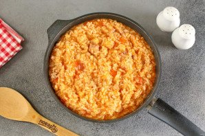 Ризотто с консервированным тунцом