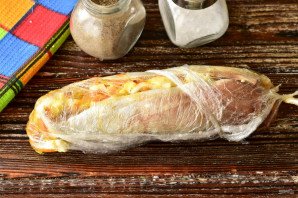 Рулет из скумбрии с яйцом Рулет из скумбрии с яйцом