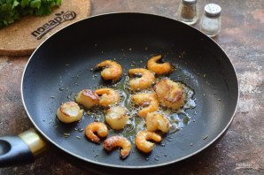 Салат из гребешков с рукколой