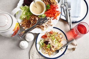 Салат с картошкой фри