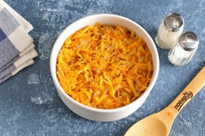 Слоеный салат с окорочком