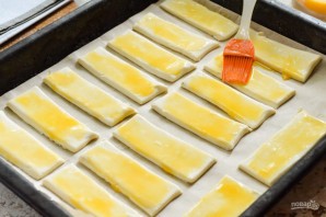 Слойки с медом