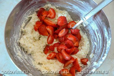 Сырники с клубникой Сырники с клубникой