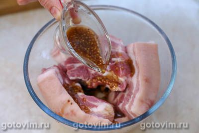 Тажин из свиной грудинки с тыквой и сладким перцем