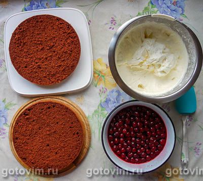 Торт «Черный лес» с творожным кремом в мультиварке