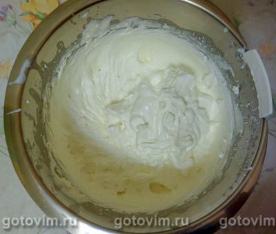 Торт с грушей и творожным кремом в мультиварке