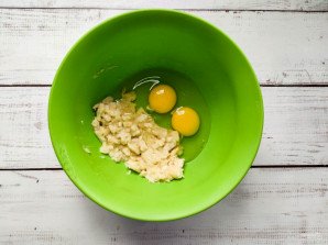 Творожная запеканка с бананом в микроволновке Творожная запеканка с бананом в микроволновке