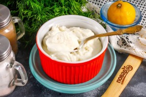 Творожный сыр из сметаны и лимона