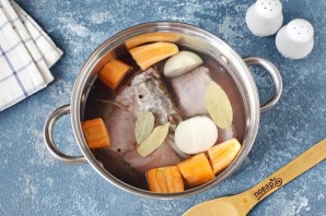 Уха из щуки с рисом