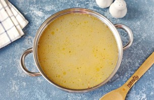 Уха из щуки с рисом