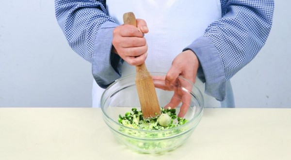 Вегетарианская окрошка на кефире, пошаговый рецепт с фото Вегетарианская окрошка на кефире, пошаговый рецепт с фото