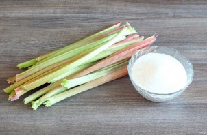 Цукаты из ревеня