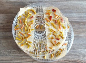 Цукаты из ревеня