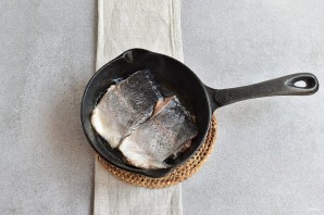 Форель на сковороде