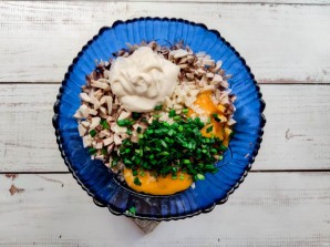 Куриные оладьи с грибами