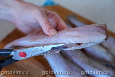 Минтай, жаренный с луком и беконом Минтай, жаренный с луком и беконом