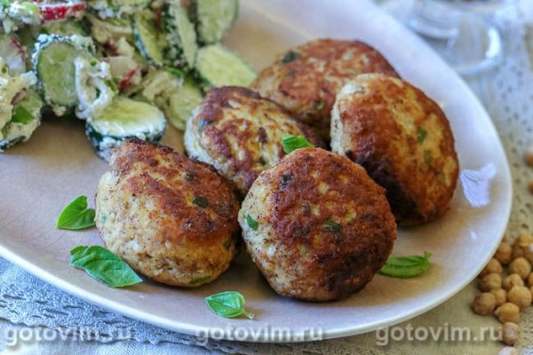 Мясные колеты из свинины с нутом