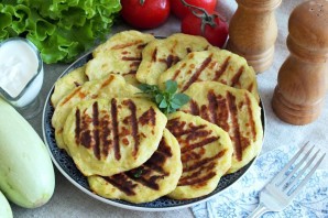 Оладьи из кабачка в мультипекаре