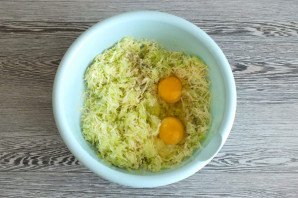 Оладьи из кабачка в мультипекаре