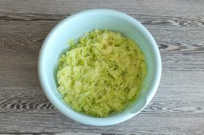 Оладьи из кабачка в мультипекаре