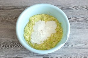 Оладьи из кабачка в мультипекаре