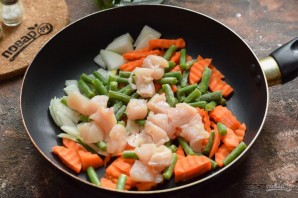 Плов с курицей и стручковой фасолью Плов с курицей и стручковой фасолью