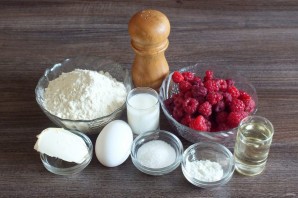 Пончики с малиной