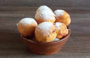 Пончики с малиной
