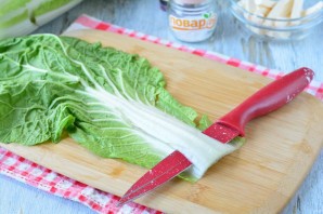Рулетики из пекинской капусты с ветчиной