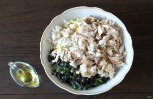 Салат из морского окуня горячего копчения