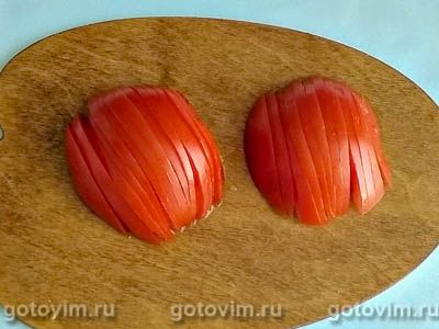 Салат из сыра с яйцом и красной редькой под острой заправкой Салат из сыра с яйцом и красной редькой под острой заправкой