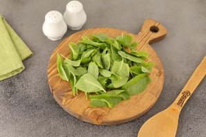 Стручковая фасоль со шпинатом