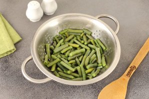 Стручковая фасоль со шпинатом