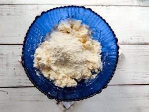 Сырники в сладком сметанном соусе Сырники в сладком сметанном соусе