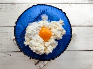 Сырники в сладком сметанном соусе Сырники в сладком сметанном соусе