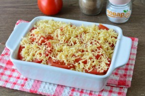 Запеканка из макарон с помидорами и сыром