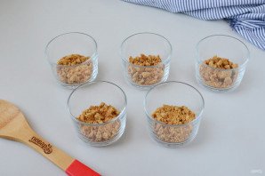 Десерт в стакане