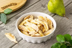 Груши вяленые в сушилке Груши вяленые в сушилке